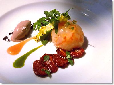 Raw Prawns with Dried Strawberries